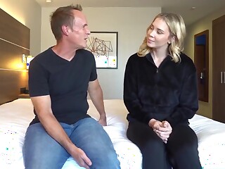 Blonde babe pounded deep by older stud in hotel